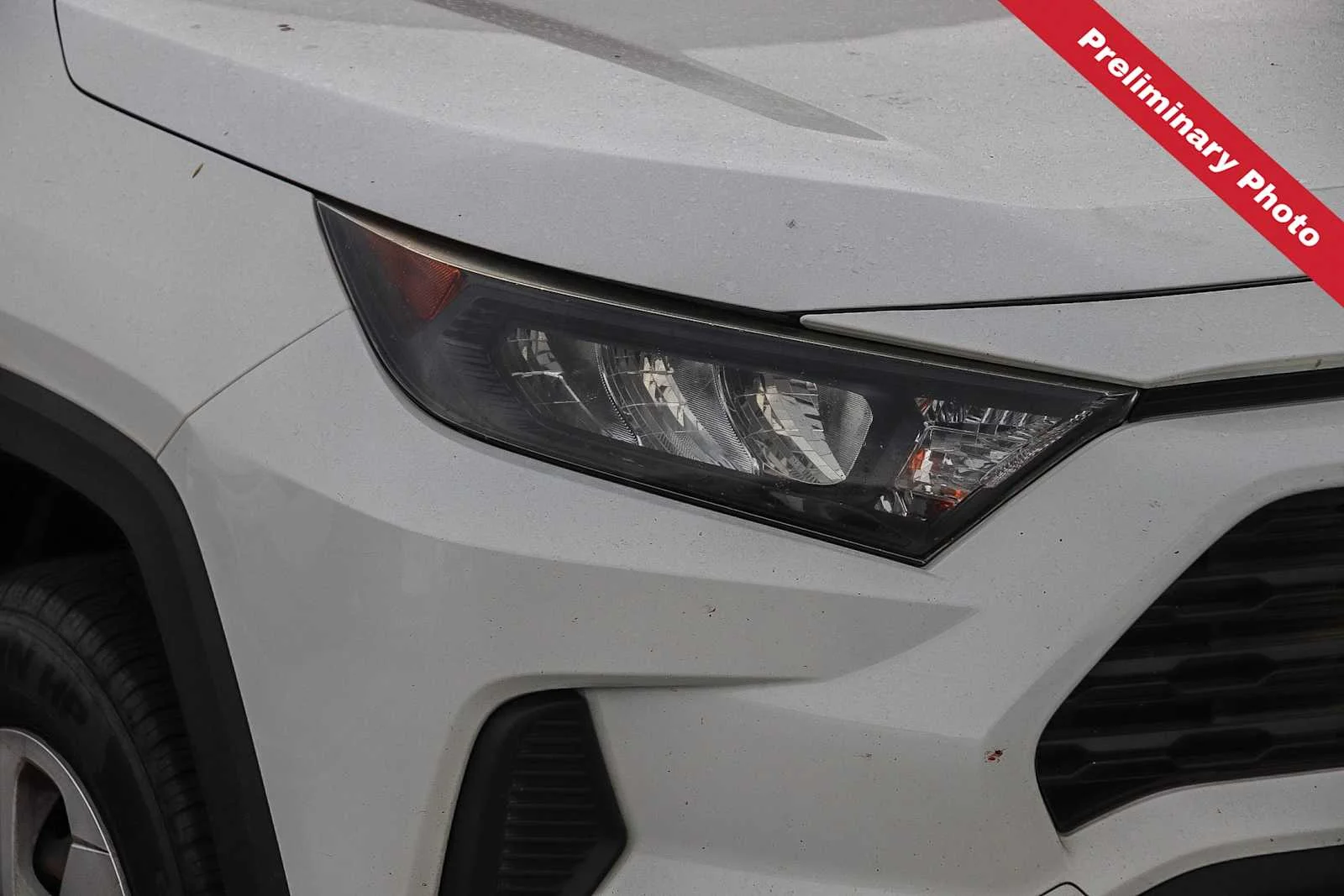 Used 2019 Super White Toyota LE image 4