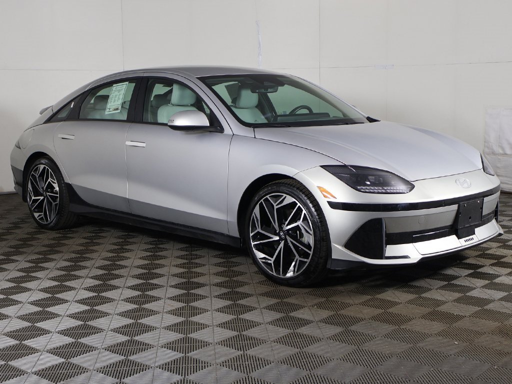 Used 2024 Hyundai IONIQ 6 SEL with VIN KMHM34AC2RA055562 for sale in Bedford, OH