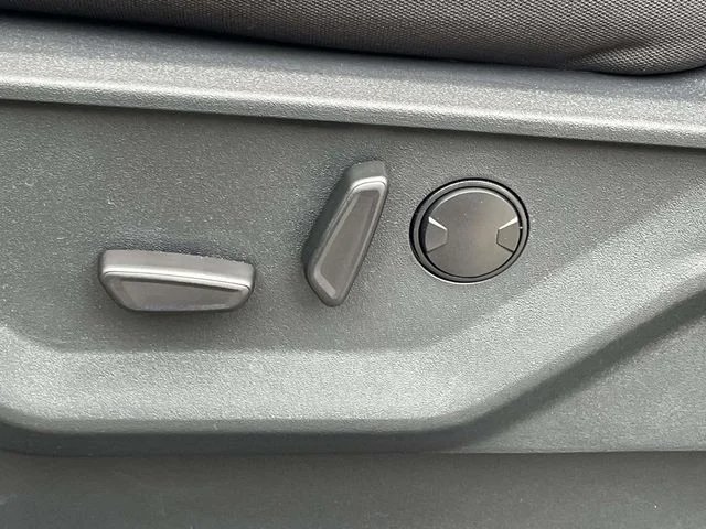 New 2026 Avalanche Ford XLT image 17