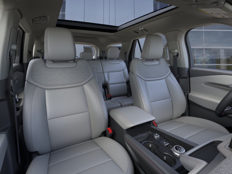 New 2026 Vapor Blue Metallic Ford Active image 46