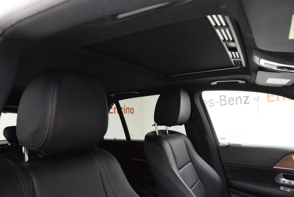 Used 2021 White Mercedes-Benz GLE 350 image 18