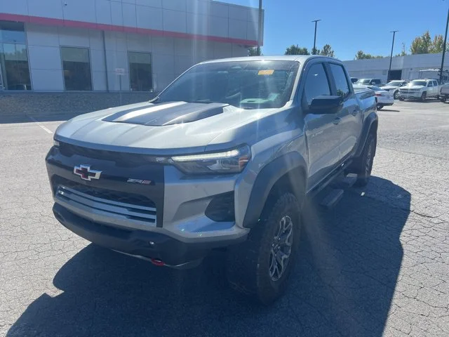 Used 2024 Gray Chevrolet ZR2 image 3