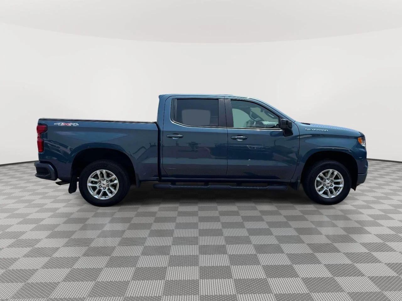 Used 2024 Lakeshore Blue Metallic Chevrolet 4WD Crew Cab Short Bed RST image 8