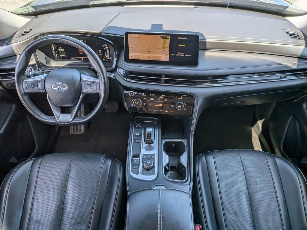 Used 2023 Black INFINITI LUXE image 33