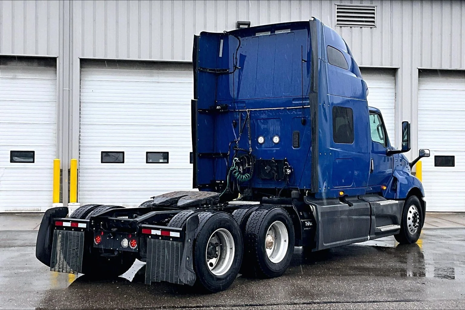 Used 2022 BLUE DARK International  image 15