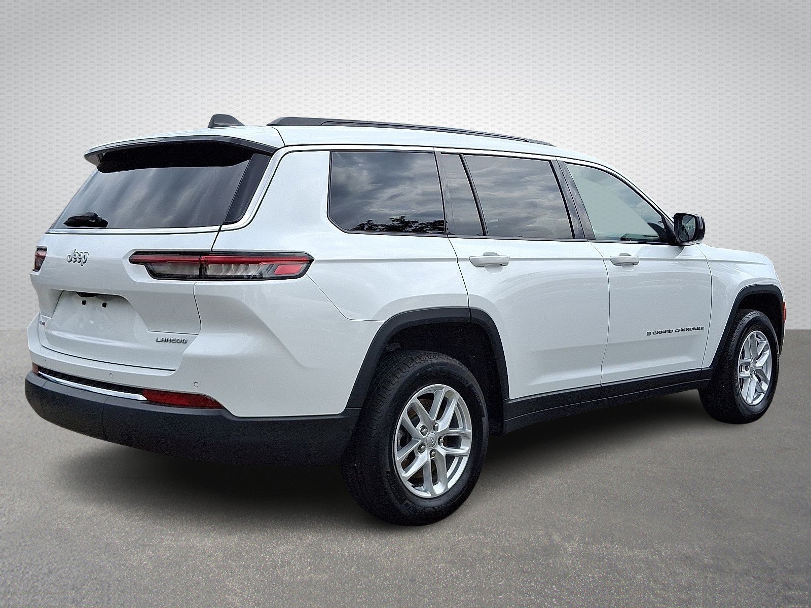 Certified Used 2025 Bright White Clearcoat - PW7 Jeep Laredo X 4x4 image 6