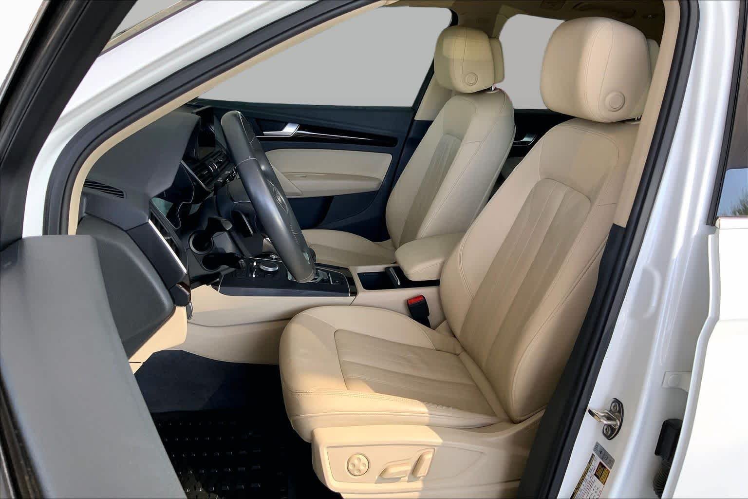 Used 2019 Ibis White Audi Premium image 8
