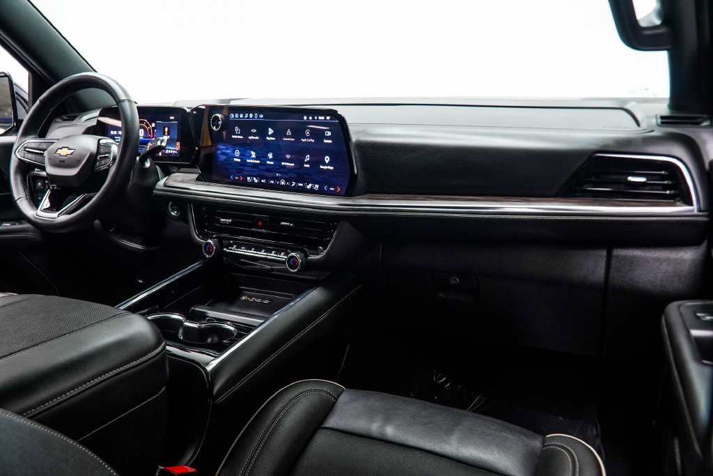 Used 2025 Black Chevrolet Premier image 24