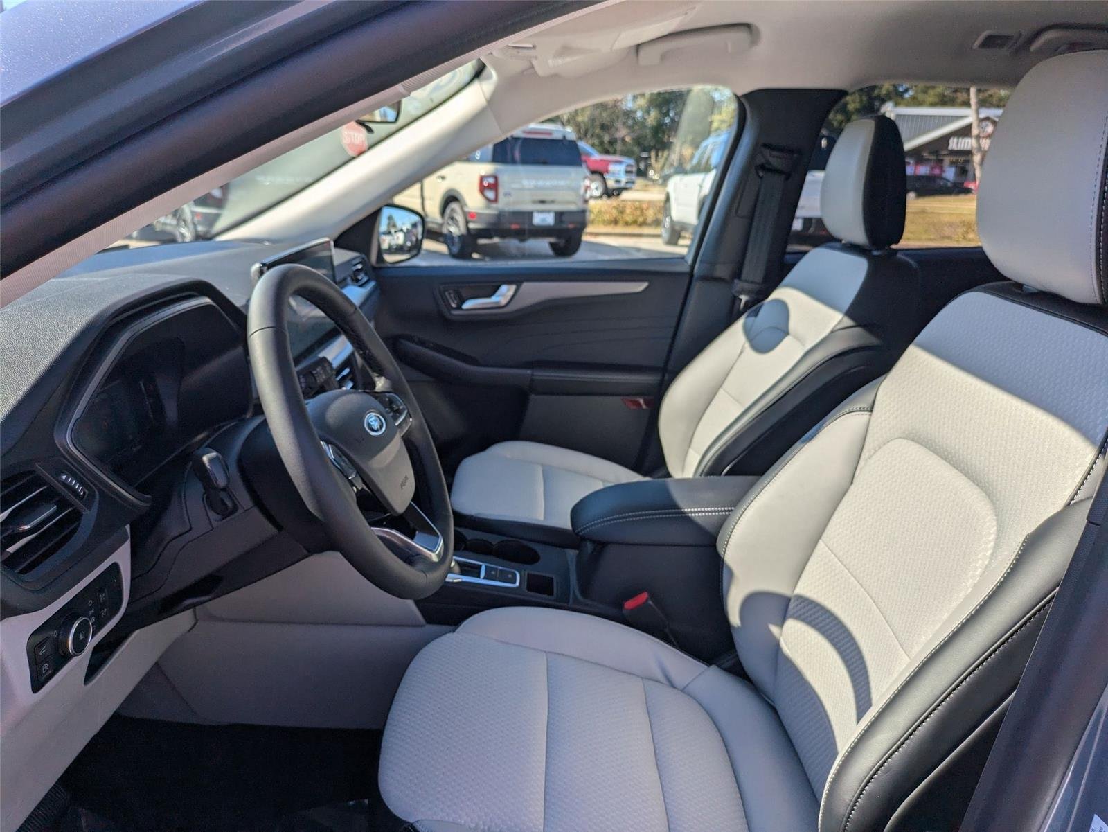 New 2025 Vapor Blue Metallic Ford PHEV image 15