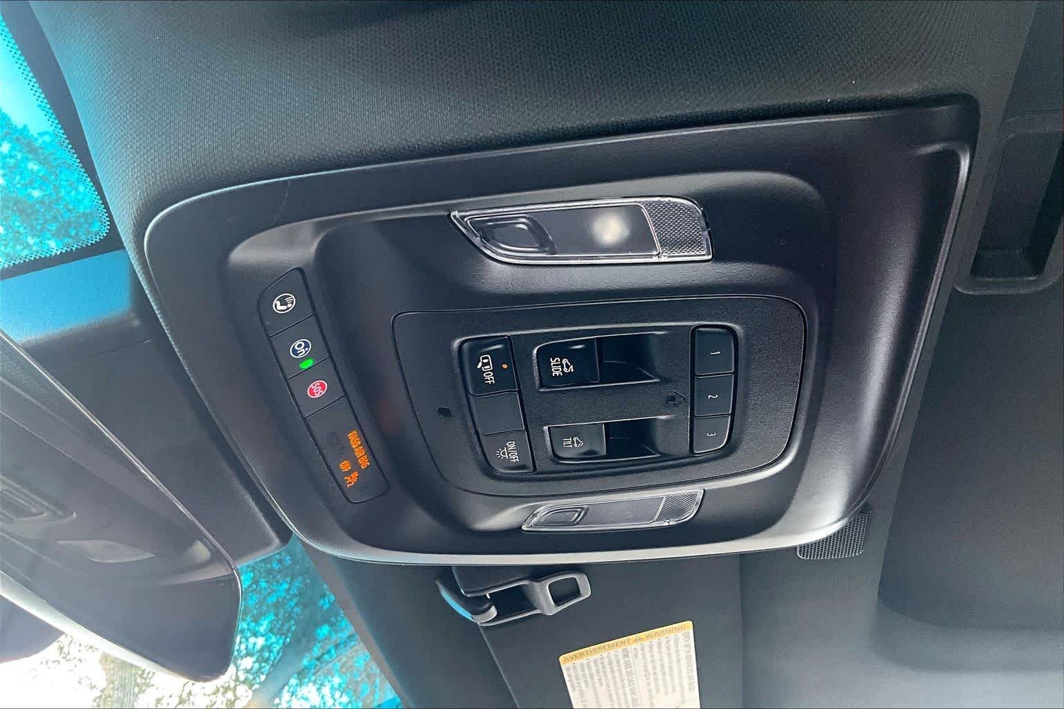 Used 2022 Infrared Tintcoat Cadillac  image 32