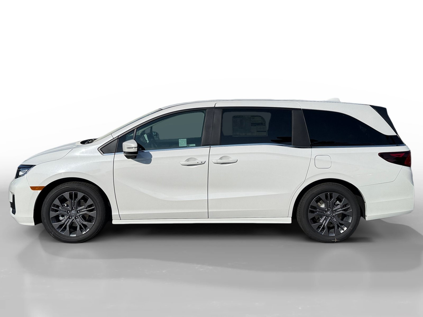 New 2026 Platinum White Pearl Honda Touring image 2