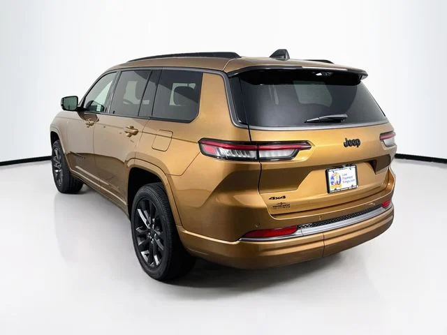 New 2026 Copper Shino Metallic Clear-Coat Exterior Paint Jeep Limited image 5