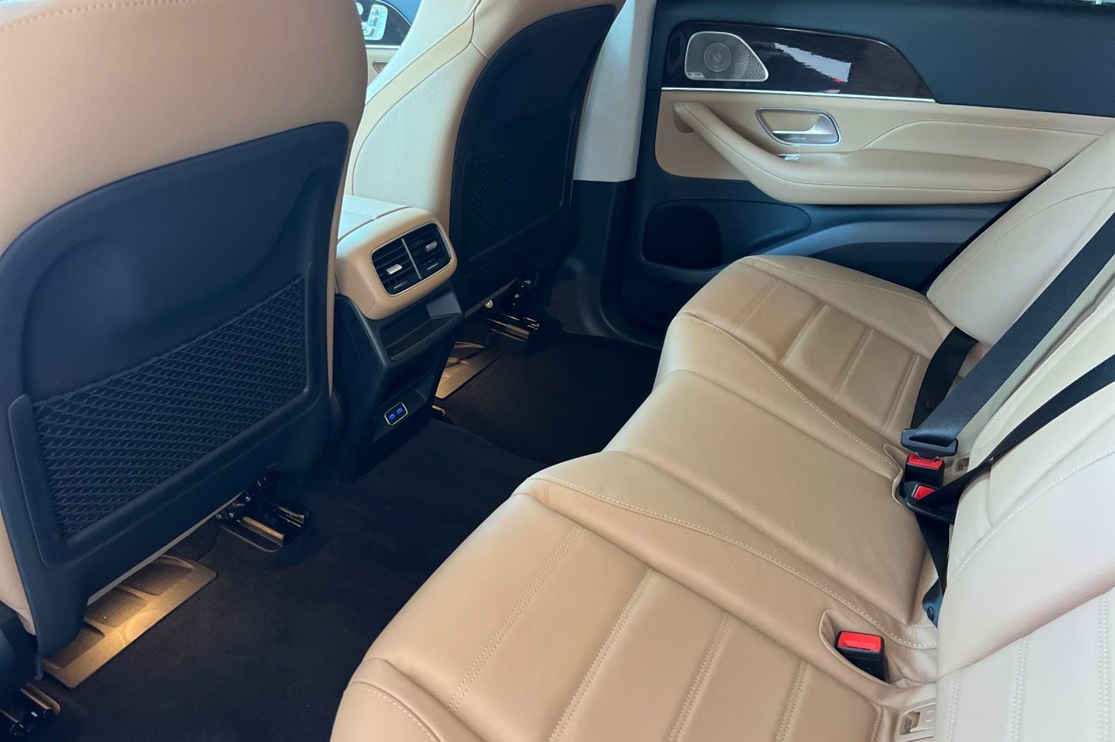 Used 2024 Polar White Mercedes-Benz 350 image 4