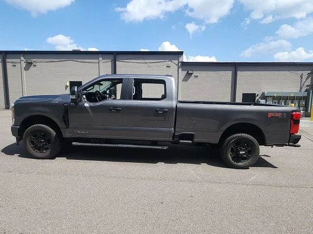 Used 2025 Gray Ford XL image 6