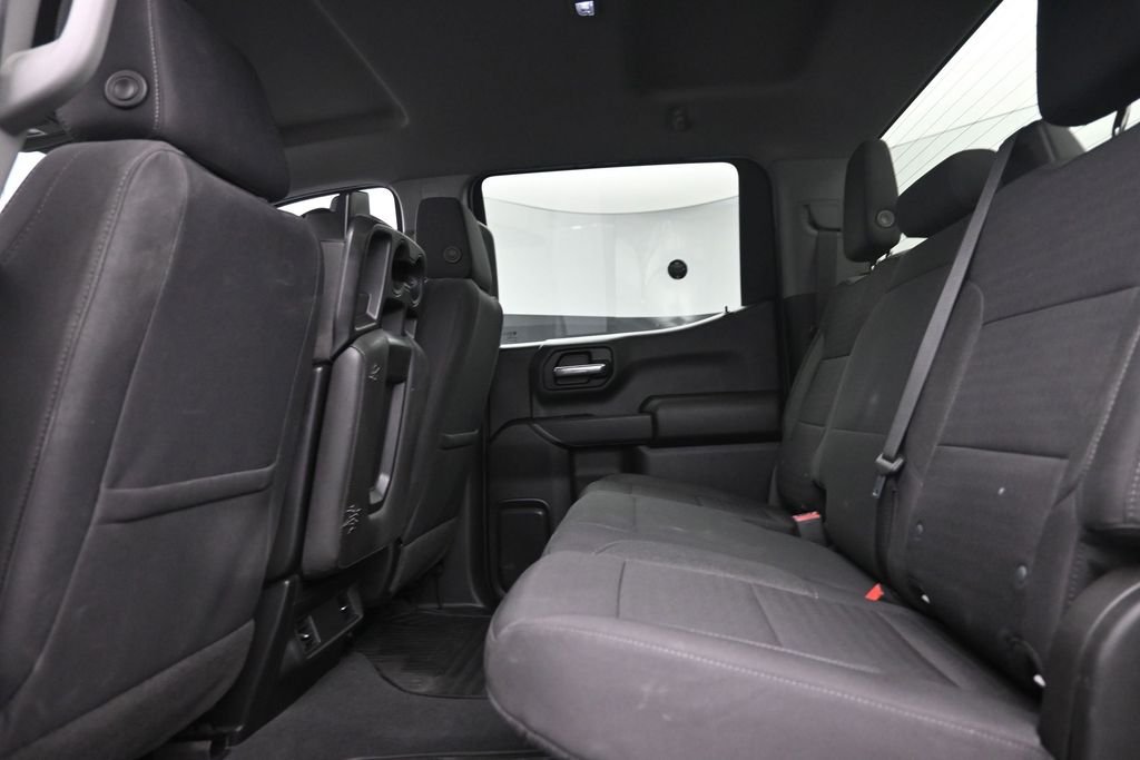 Used 2023 White Chevrolet Custom image 12