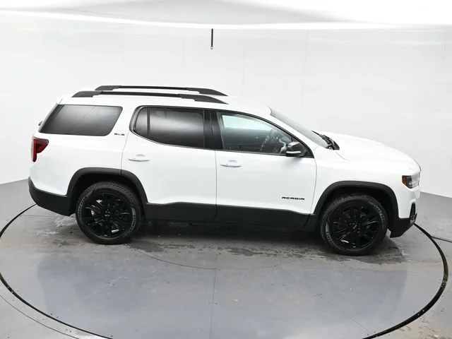 Used 2023 Summit White GMC SLE image 40