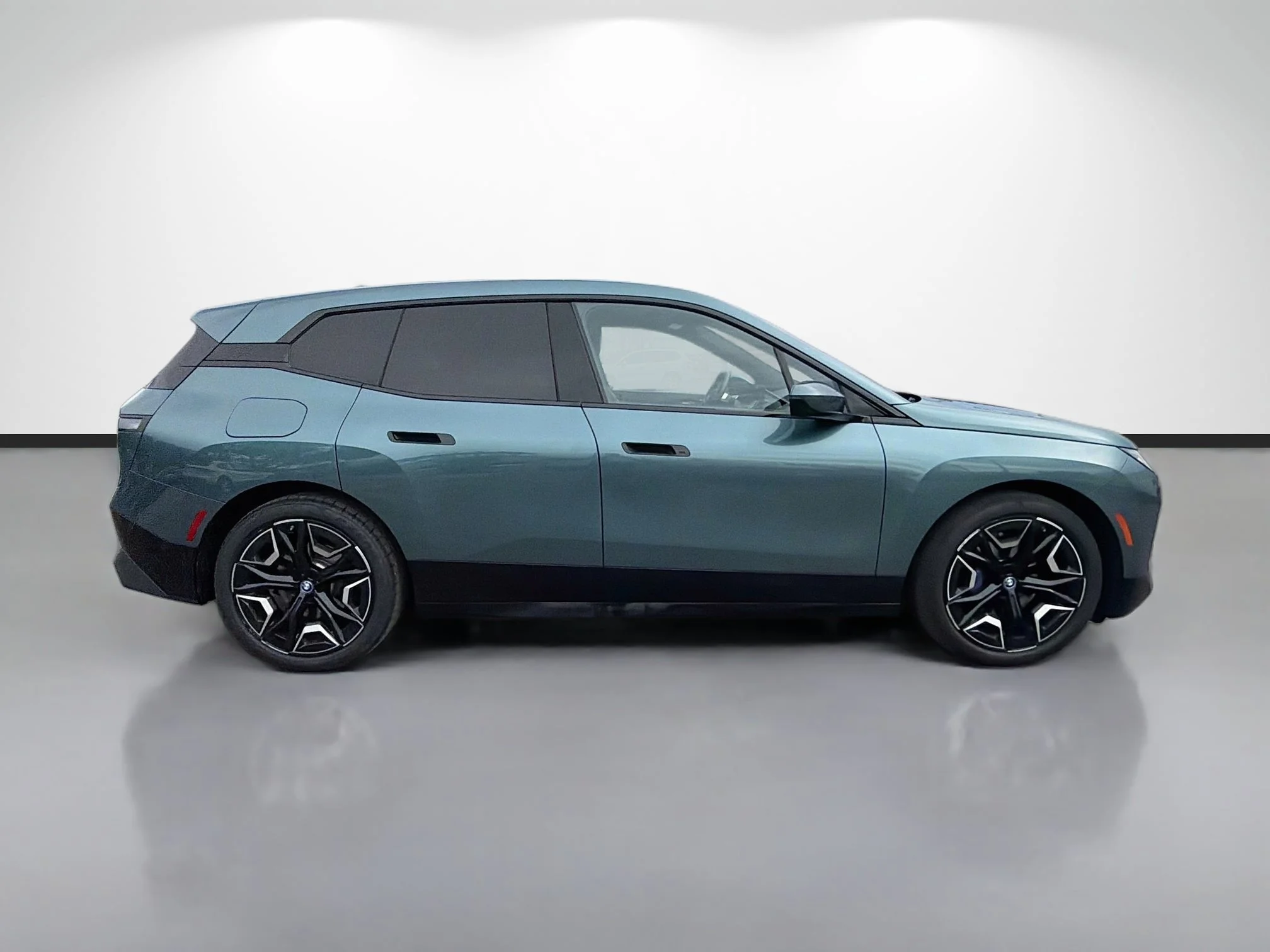 Used 2023 BMW iX Base with VIN WB523CF06PCM37143 for sale in Tampa, FL