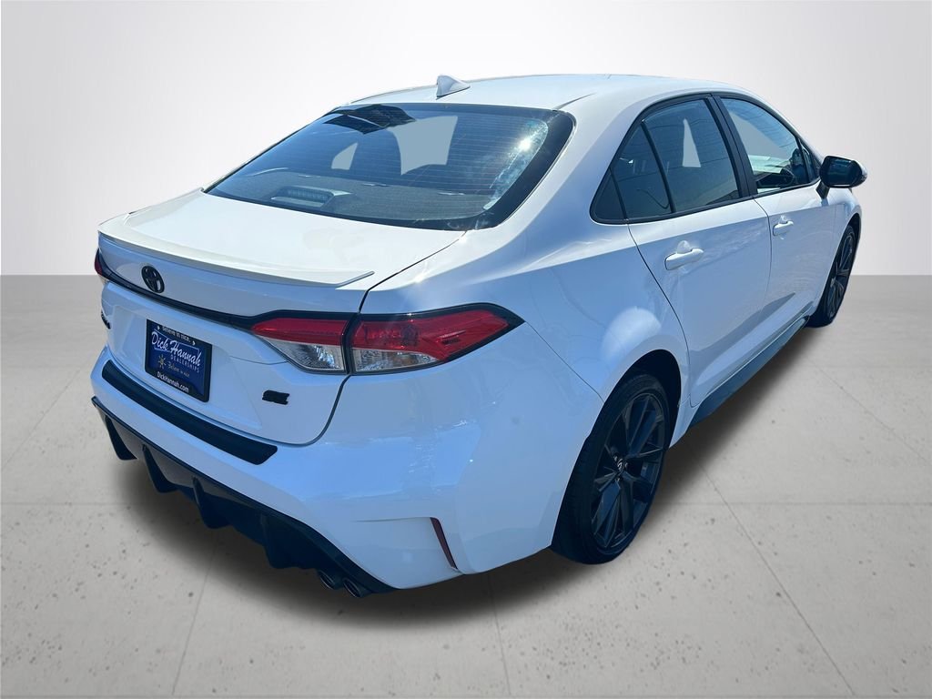 Used 2025 Ice Toyota SE image 7