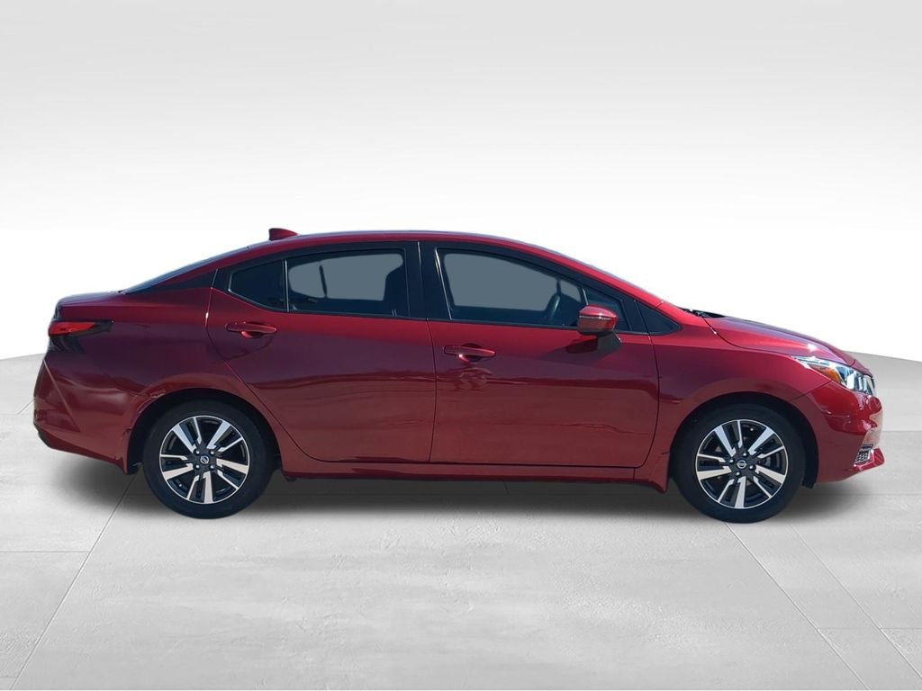Used 2021 Red Nissan 1.6 SV image 2