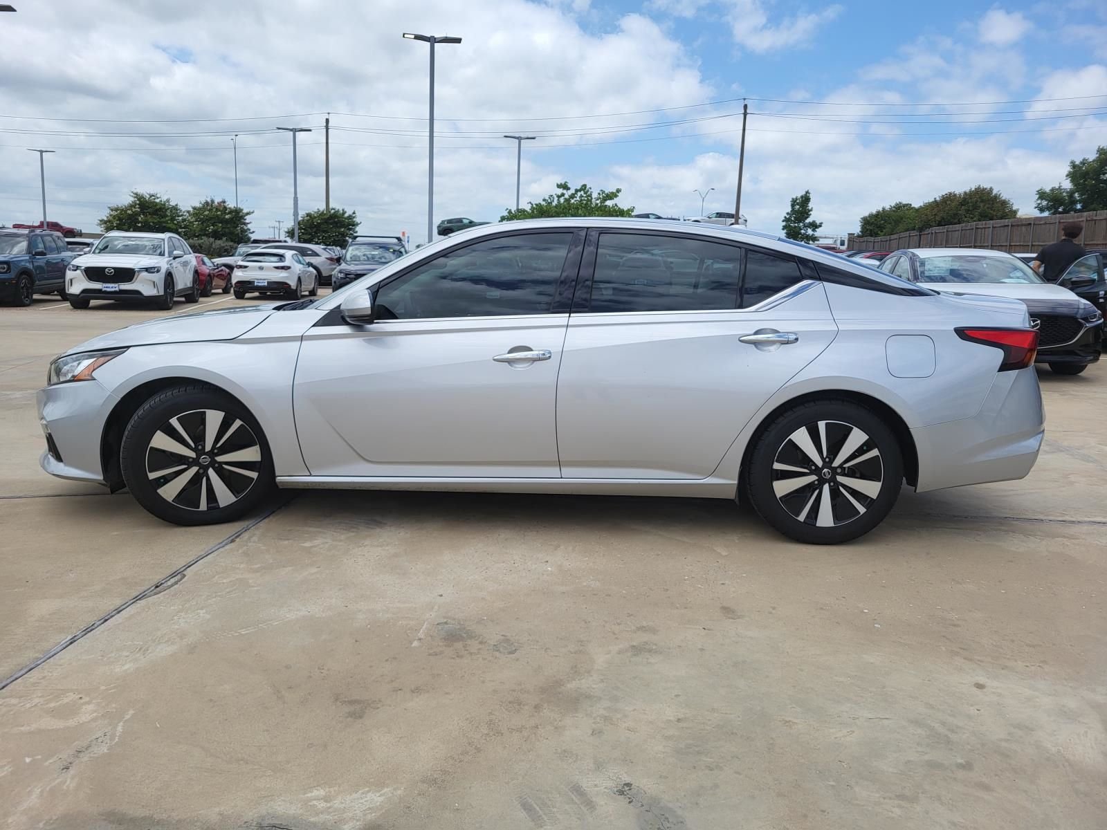 Used 2019 Nissan Altima SL with VIN 1N4BL4EV0KC161533 for sale in Fort Worth, TX