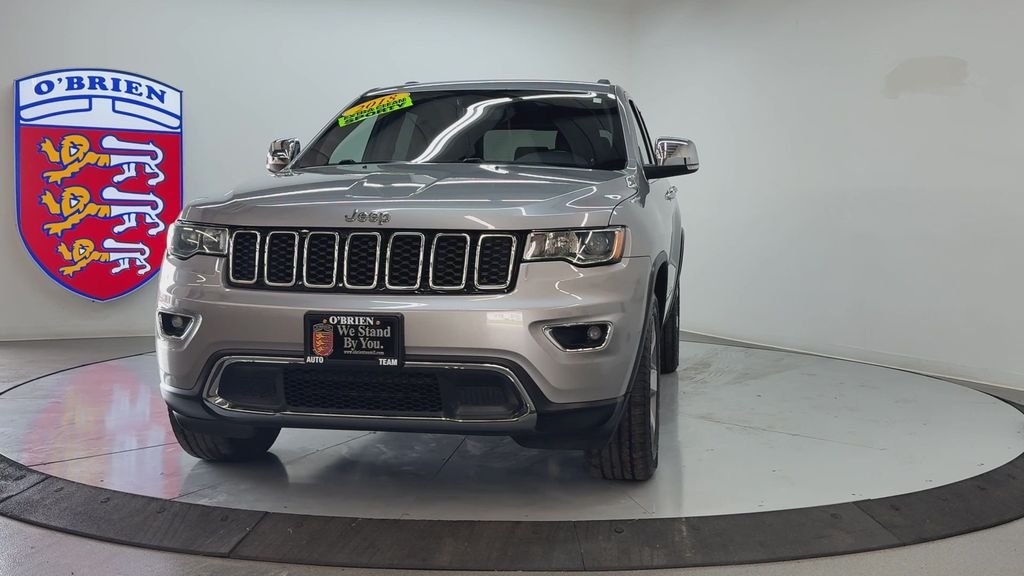 Used 2018 Billet Silver Metallic Jeep Limited image 9