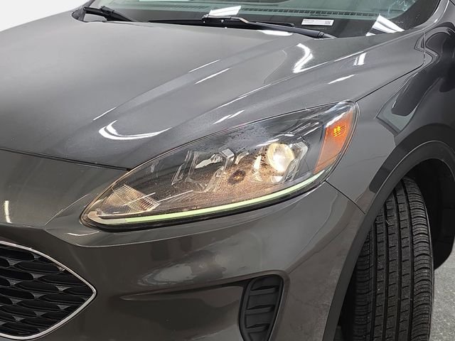 Used 2020 Gray Ford SE image 31