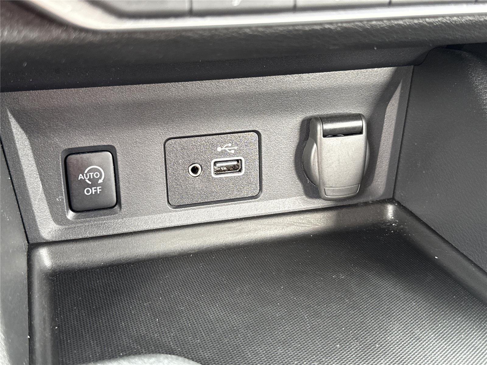 Used 2025 Super Black Nissan S image 8