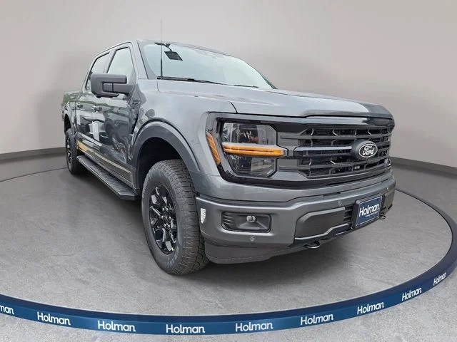New 2026 Carbonized Gray Metallic Ford XLT image 2