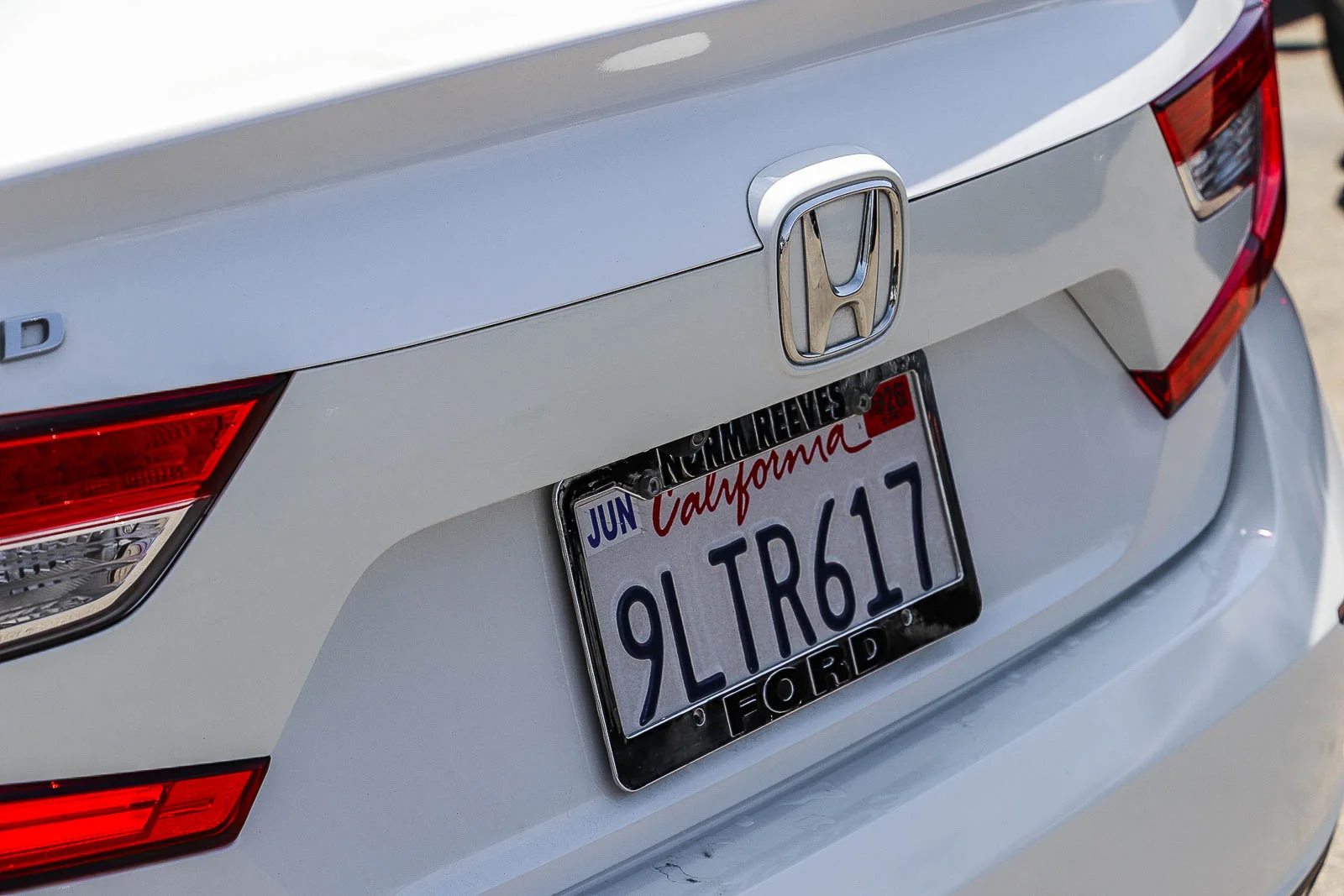Used 2020 Platinum White Pearl Honda LX image 12