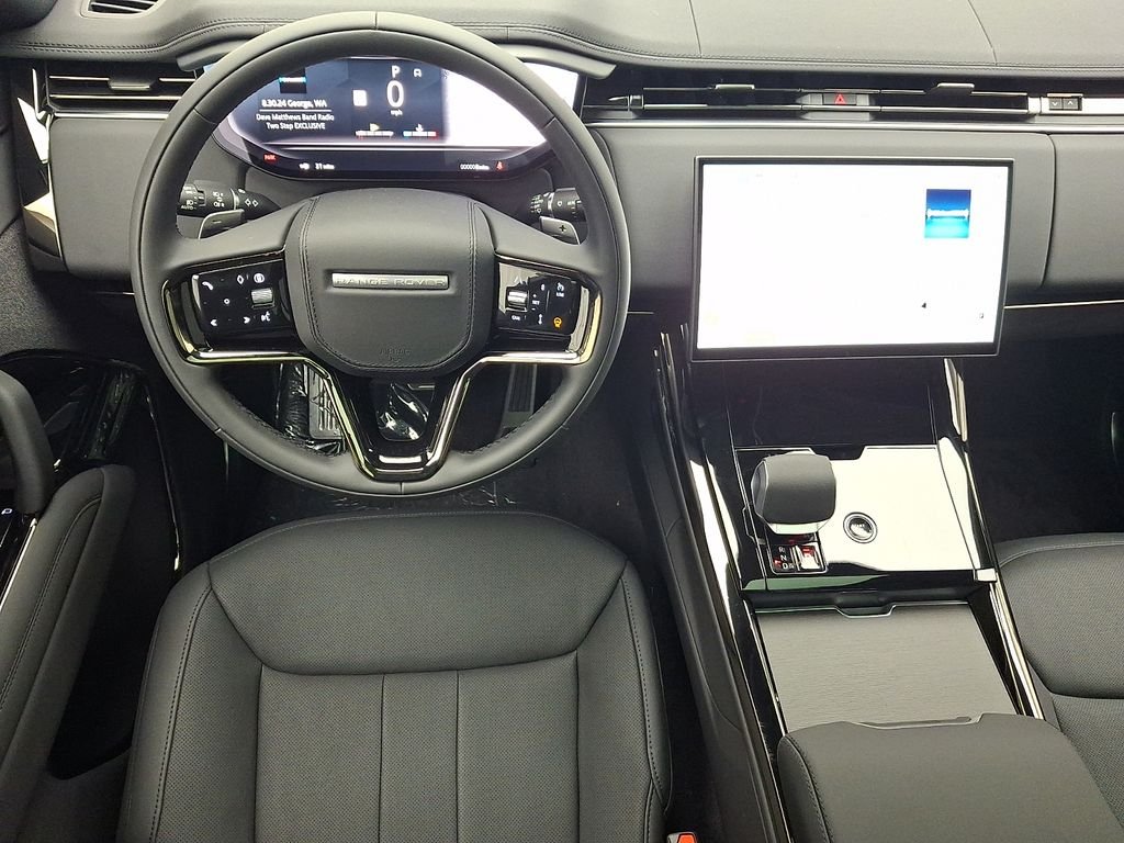 New 2026 Ostuni Pearl White Land Rover Dynamic SE image 8