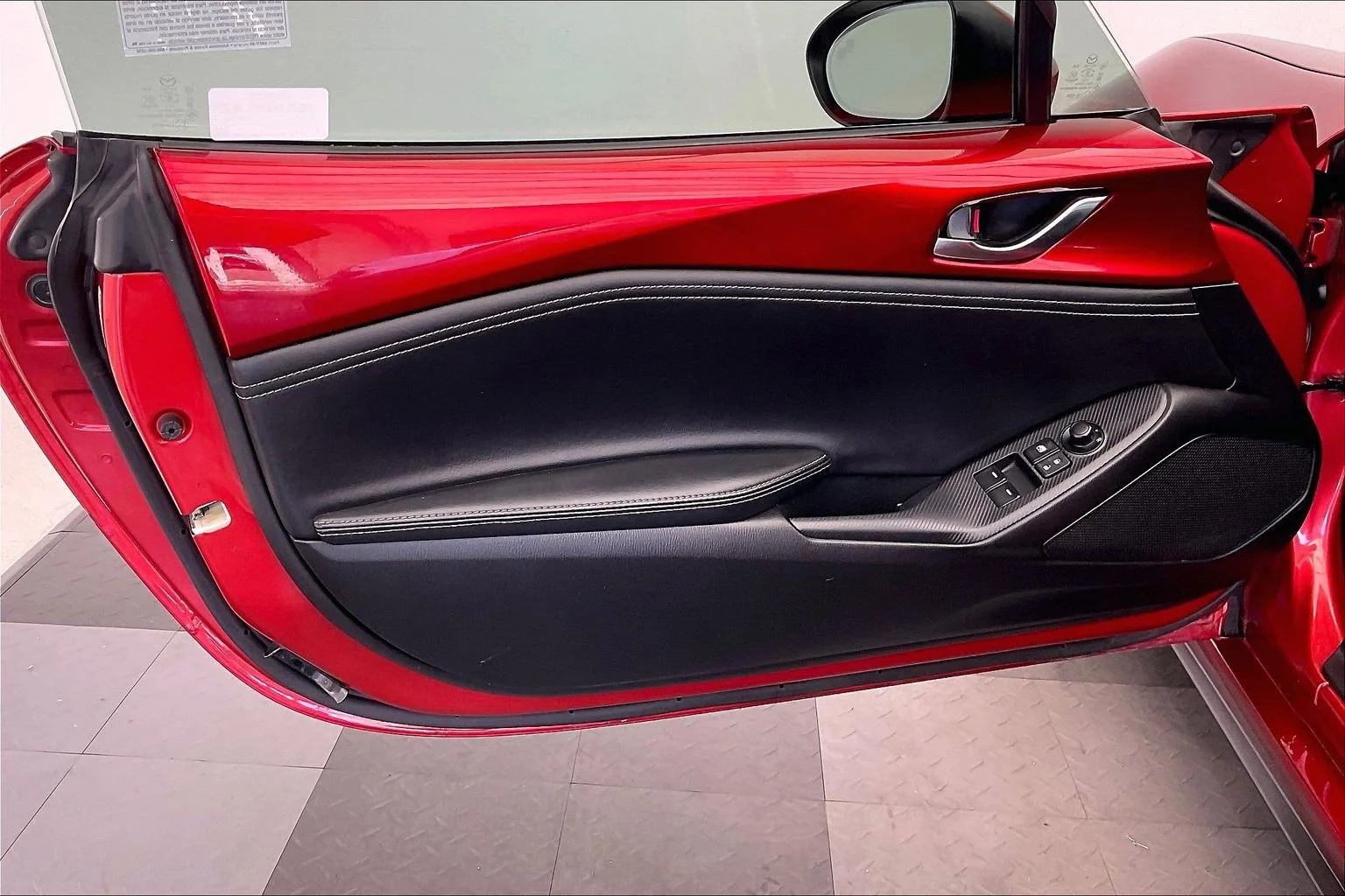 Used 2023 Soul Red Crystal Metallic Mazda Grand Touring image 22