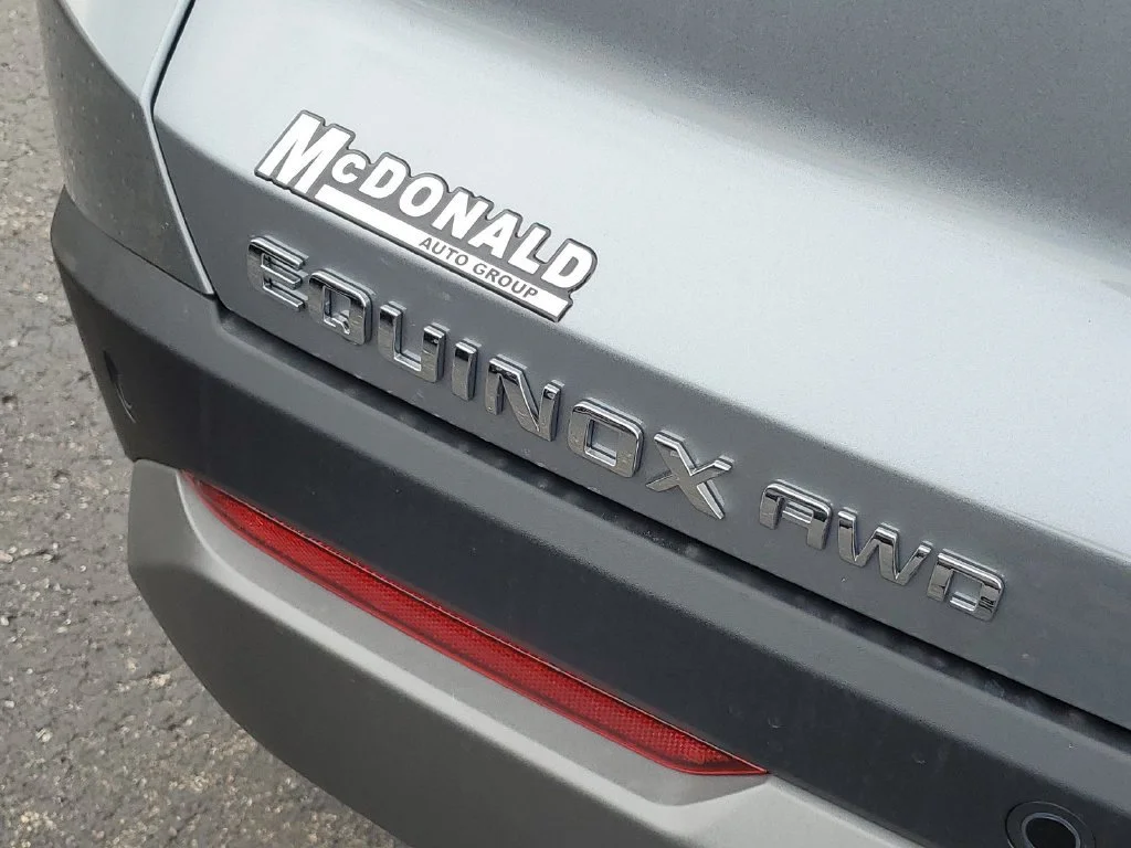 New 2027 Sterling Gray Metallic Chevrolet LT image 33