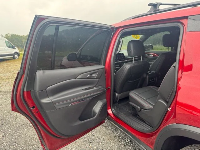 Used 2025 Red Chevrolet Z71 image 13
