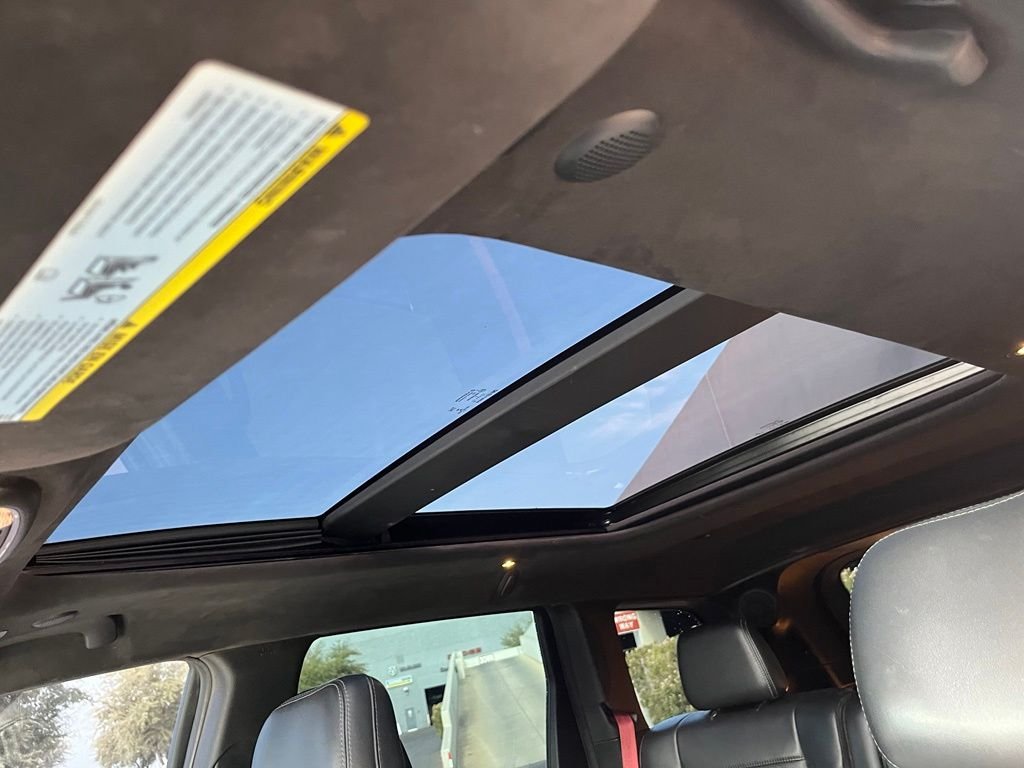 Used 2018 Red Jeep Trackhawk image 9