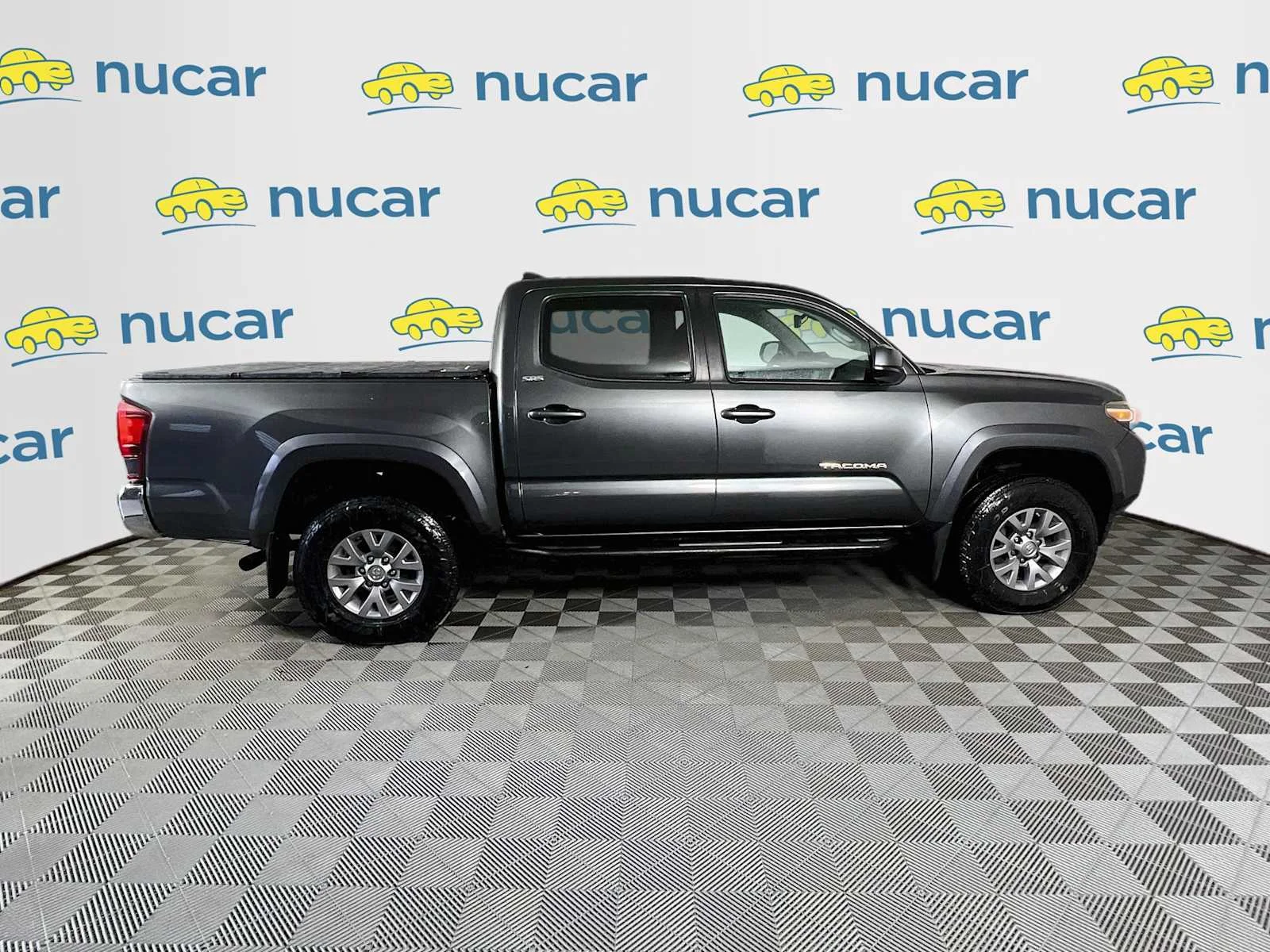 Used 2019 Magnetic Gray Metallic Toyota SR5 image 8