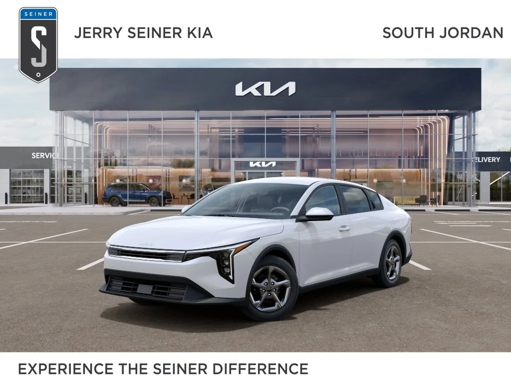 New 2026 Snow White Pearl Kia LXS image 1