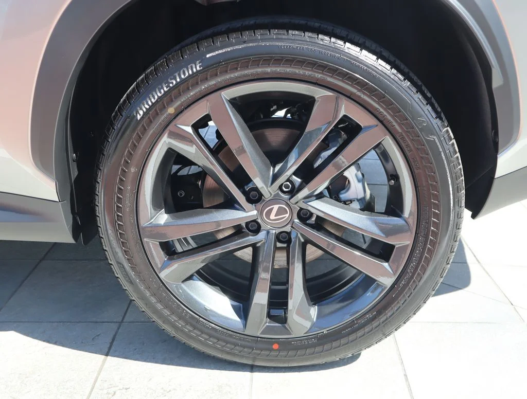 New 2026  Lexus 350h Premium image 10