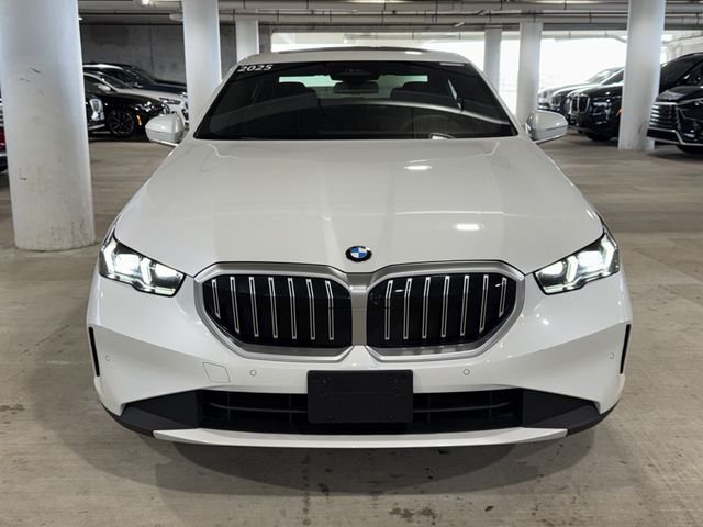 Used 2025 Mineral White Metallic BMW 530i image 3