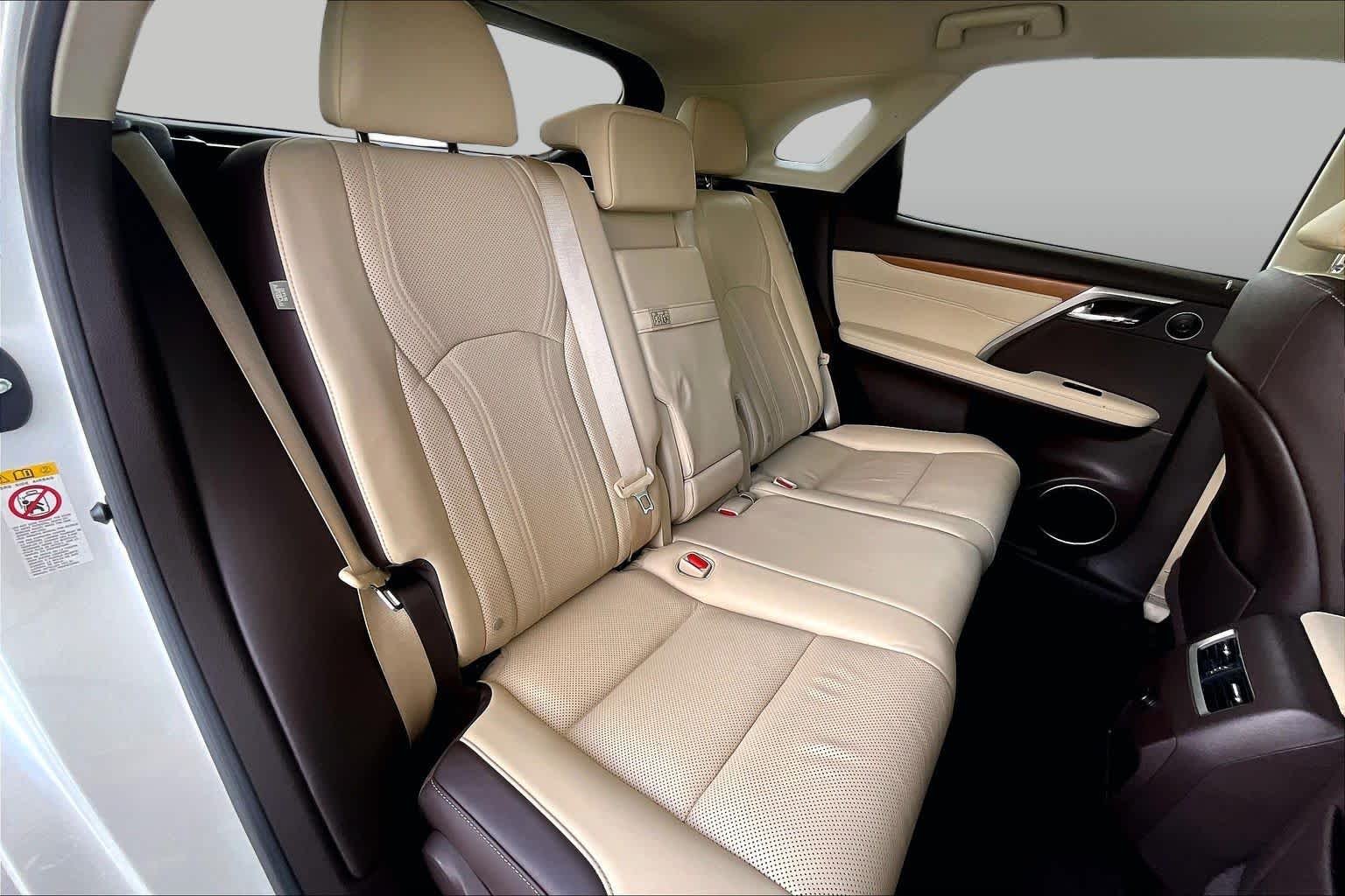 Used 2016 Eminent White Pearl Lexus  image 18