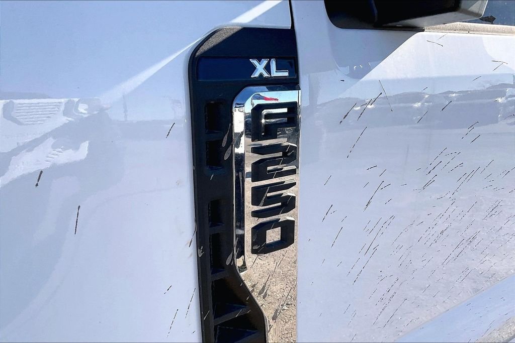 New 2026 Ford Super Duty F-250 XL 4D Crew Cab