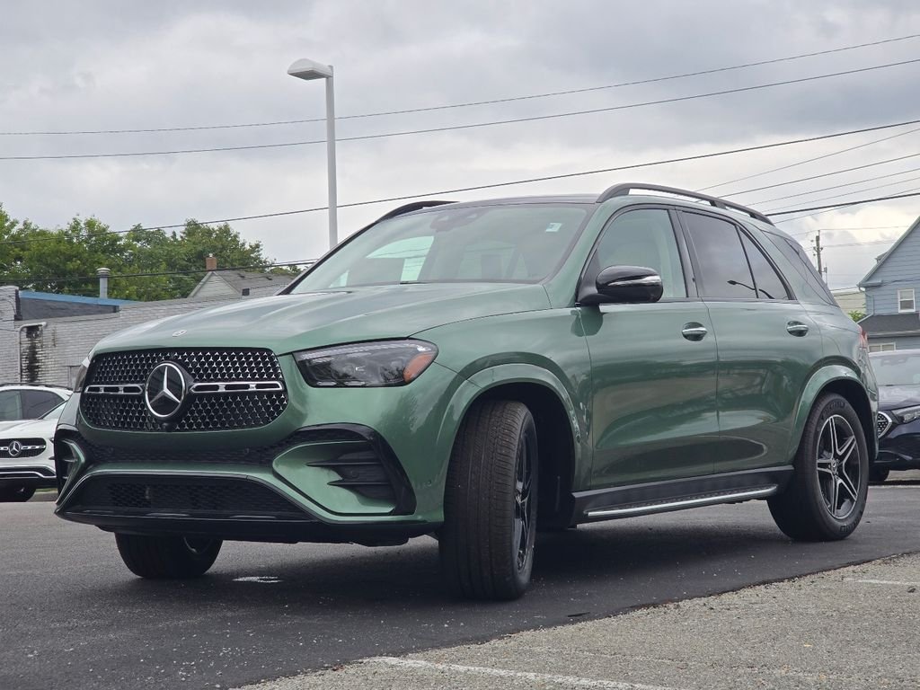 New 2026 MANUFAKTUR Ireland Mid Green Metallic Mercedes-Benz GLE 450 image 24