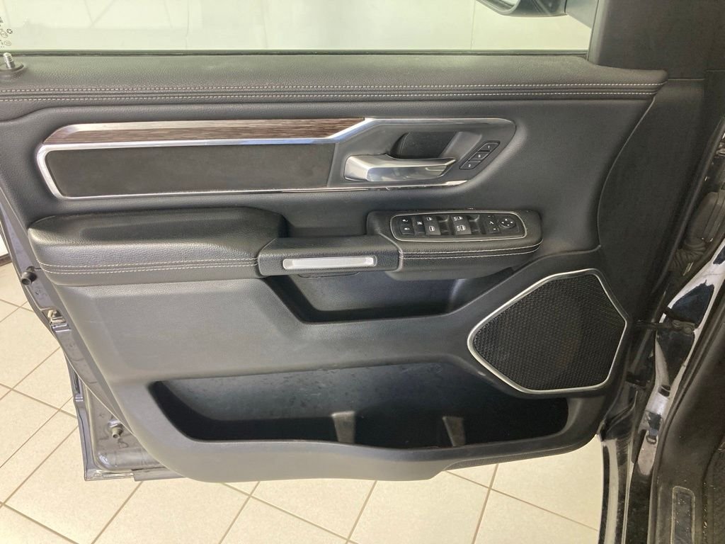 Used 2019 Black Ram Laramie image 6