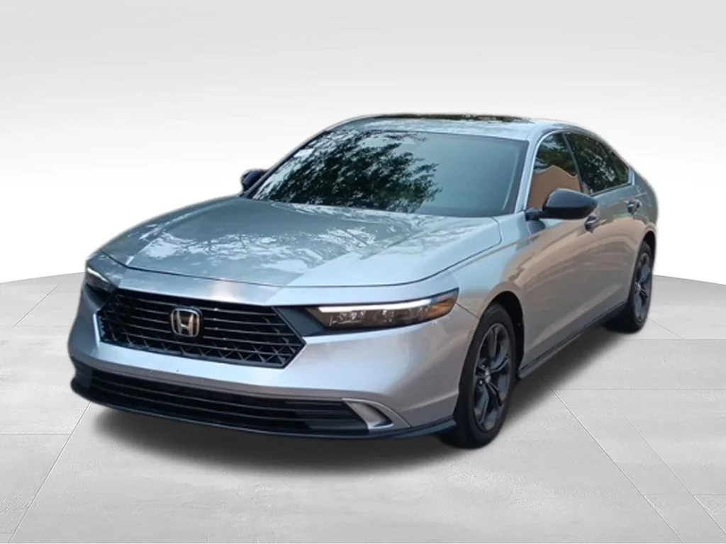 Used 2024 Solar Silver Metallic Honda EX image 3