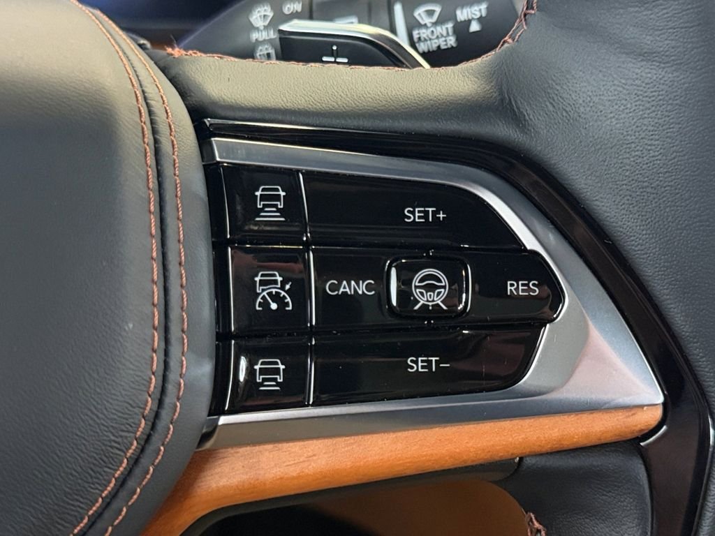 Used 2025 Gray Jeep Summit image 32