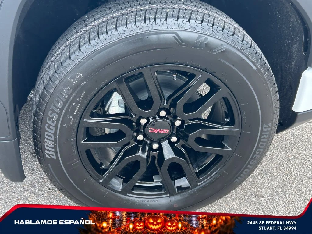 New 2026 Summit White GMC Elevation image 16