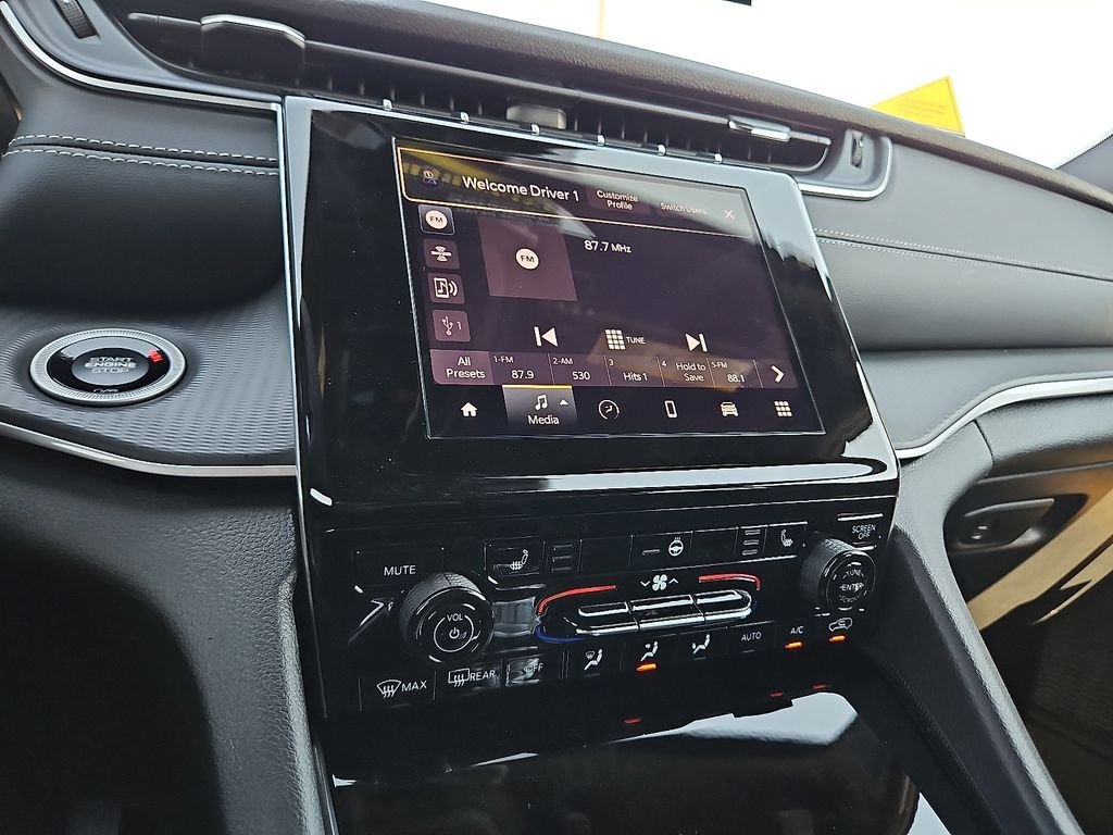 2025 Jeep Grand Cherokee L Altitude - Photo 17