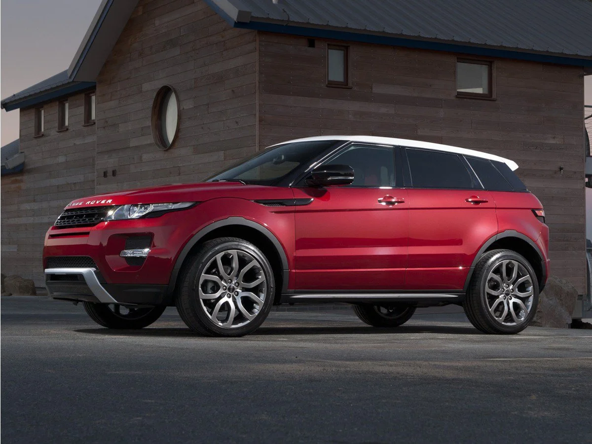 Used 2013 Black Land Rover Pure image 1