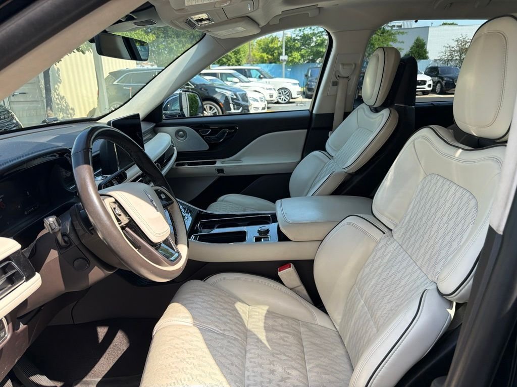Used 2020 Black Metallic Lincoln Black Label image 9