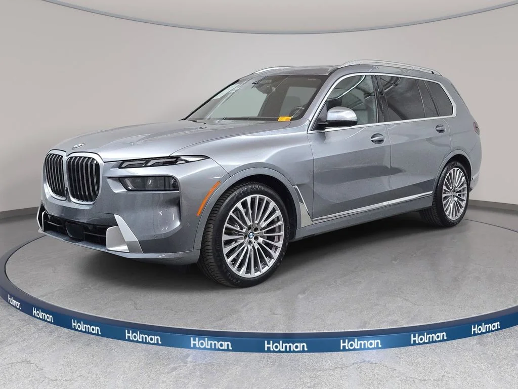 2023 BMW X7 xDrive40i's photo