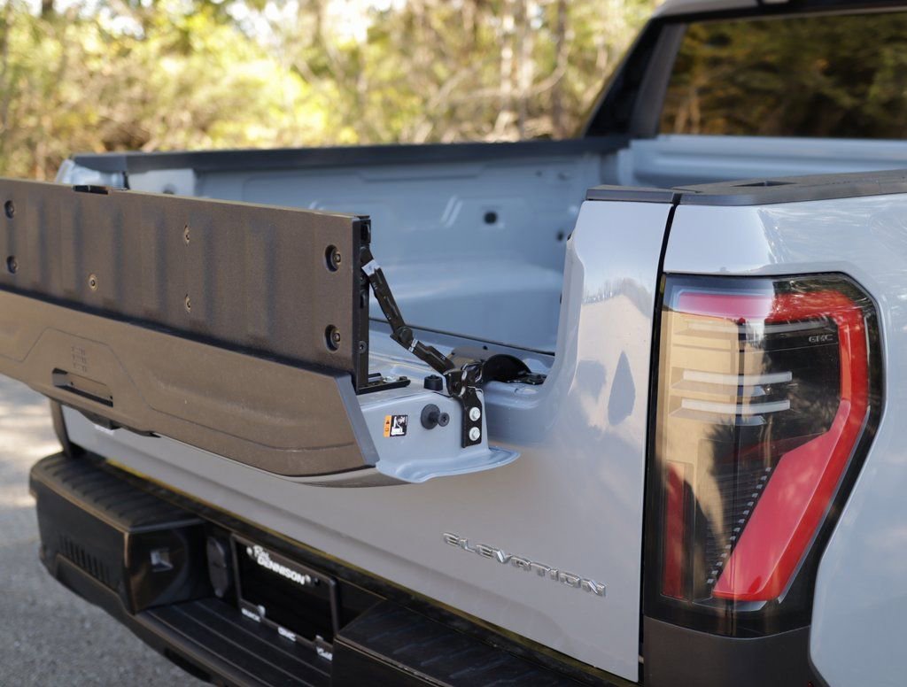 2026 GMC Sierra EV Elevation - Photo 30